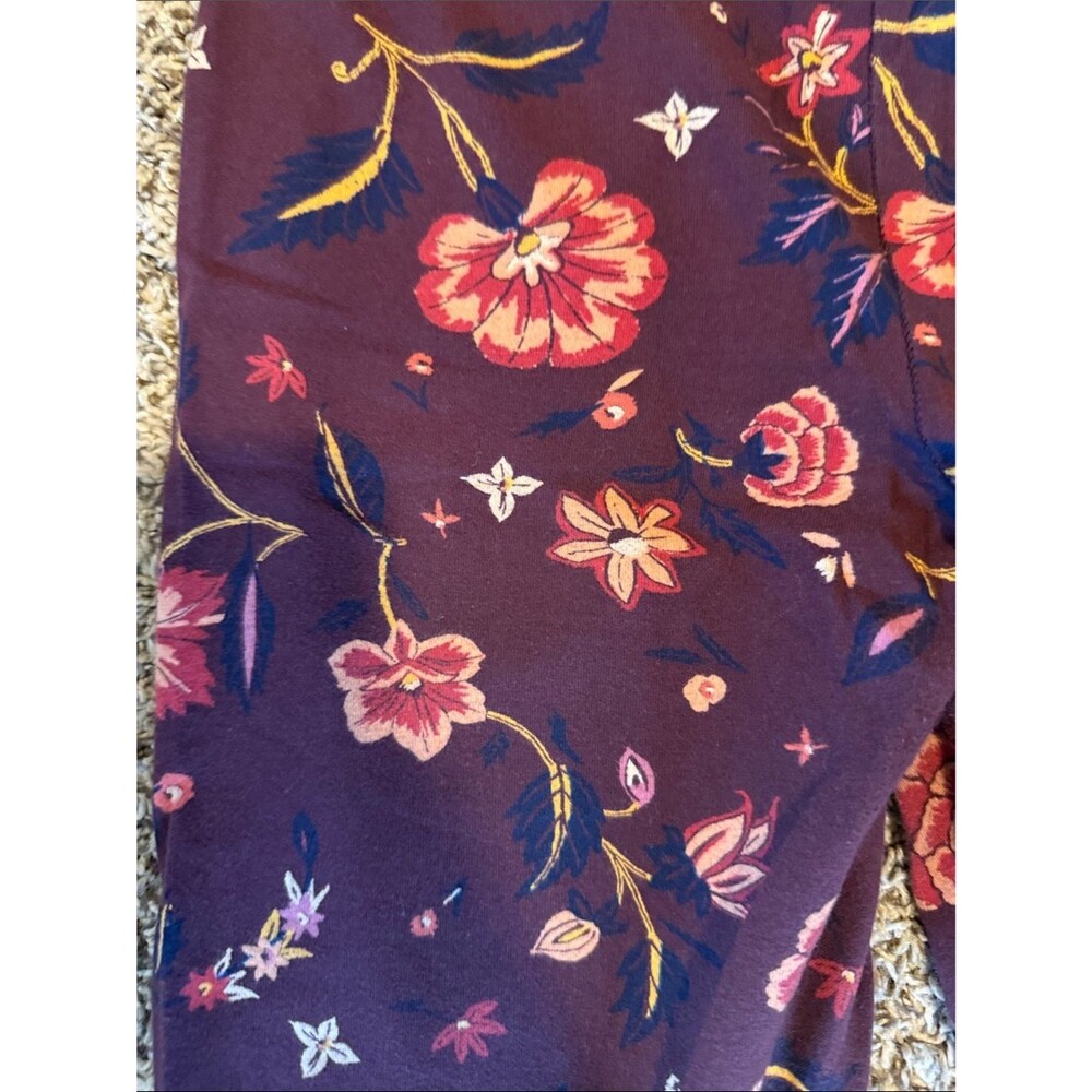 Old Navy Maroon Floral Stretch Leggings Large - Picture 2 of 2
